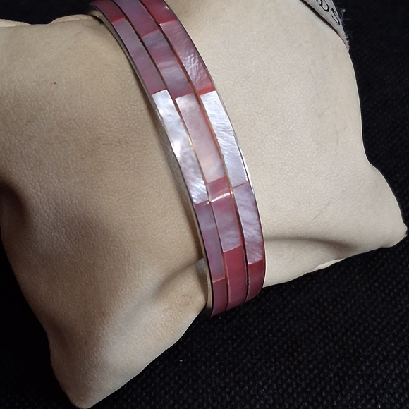 Pink Mother of Pearl Bangle Bracelet - Picture 3 of 5